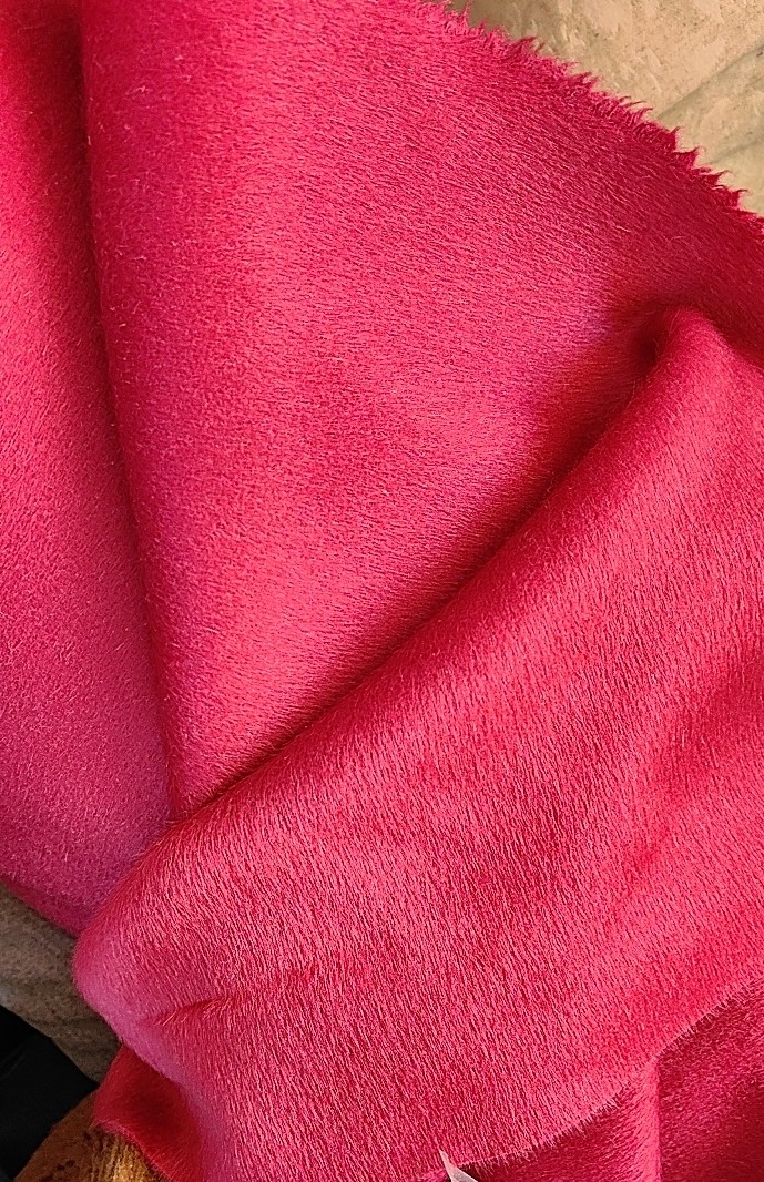 双层苏利羊驼绒玫红色1.5门幅900克150一米,服饰配件/皮带/帽子/围巾,布面料,淘宝优惠券,粉丝福利购,淘宝优惠卷