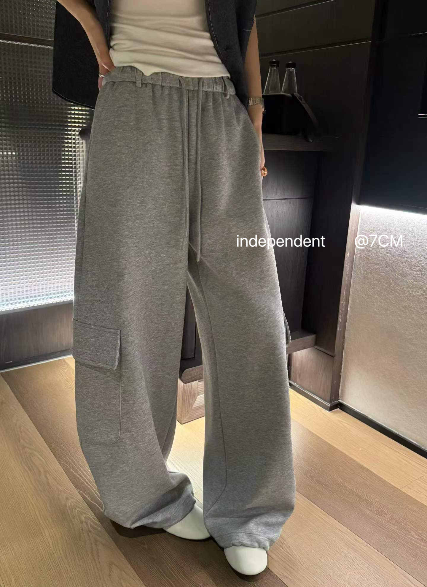 韩国货现货2026春季新款洋气松紧腰抽绳口袋工装裤休闲束脚卫裤女