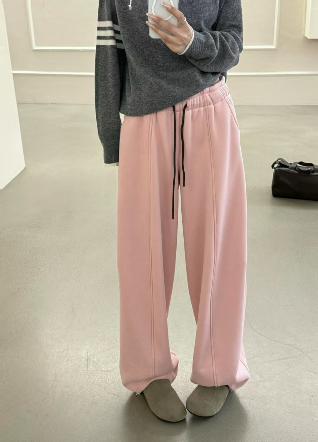 韩国货现货2025冬季新款洋气松紧腰抽绳加绒卫裤女宽松百搭休闲裤,女装/女士精品,休闲裤,淘宝优惠券,粉丝福利购,淘宝优惠卷
