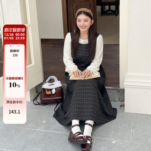 大码女装胖mm超好看的蕾丝拼接冬装连衣裙法式格纹复古显瘦长裙子