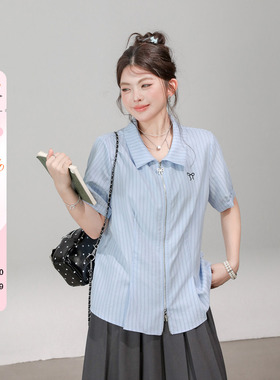 小草宽松定制蓝色条纹双拉链短袖衬衫女夏款微胖妹妹显瘦衫衣上衣