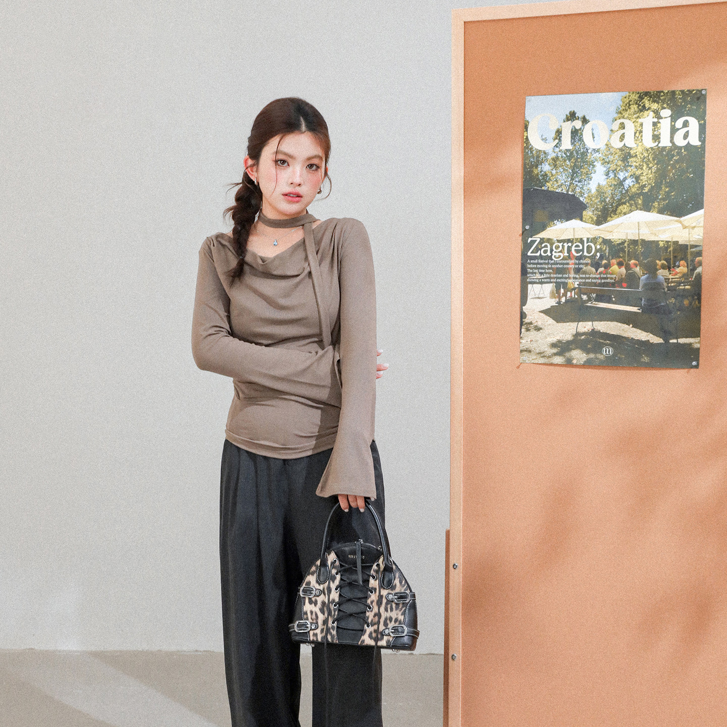 早春大码女装高级感chic别致套装韩系巨好看显瘦上衣裤子两件套