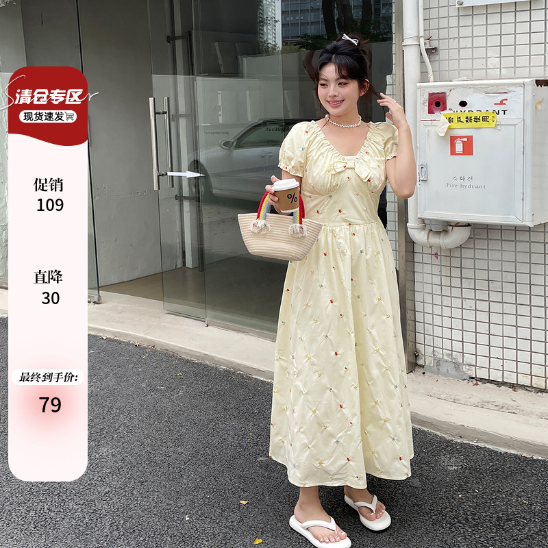 夏装女装2025新款法式复古绣花连衣裙大码胖mm超好看独特漂亮裙子