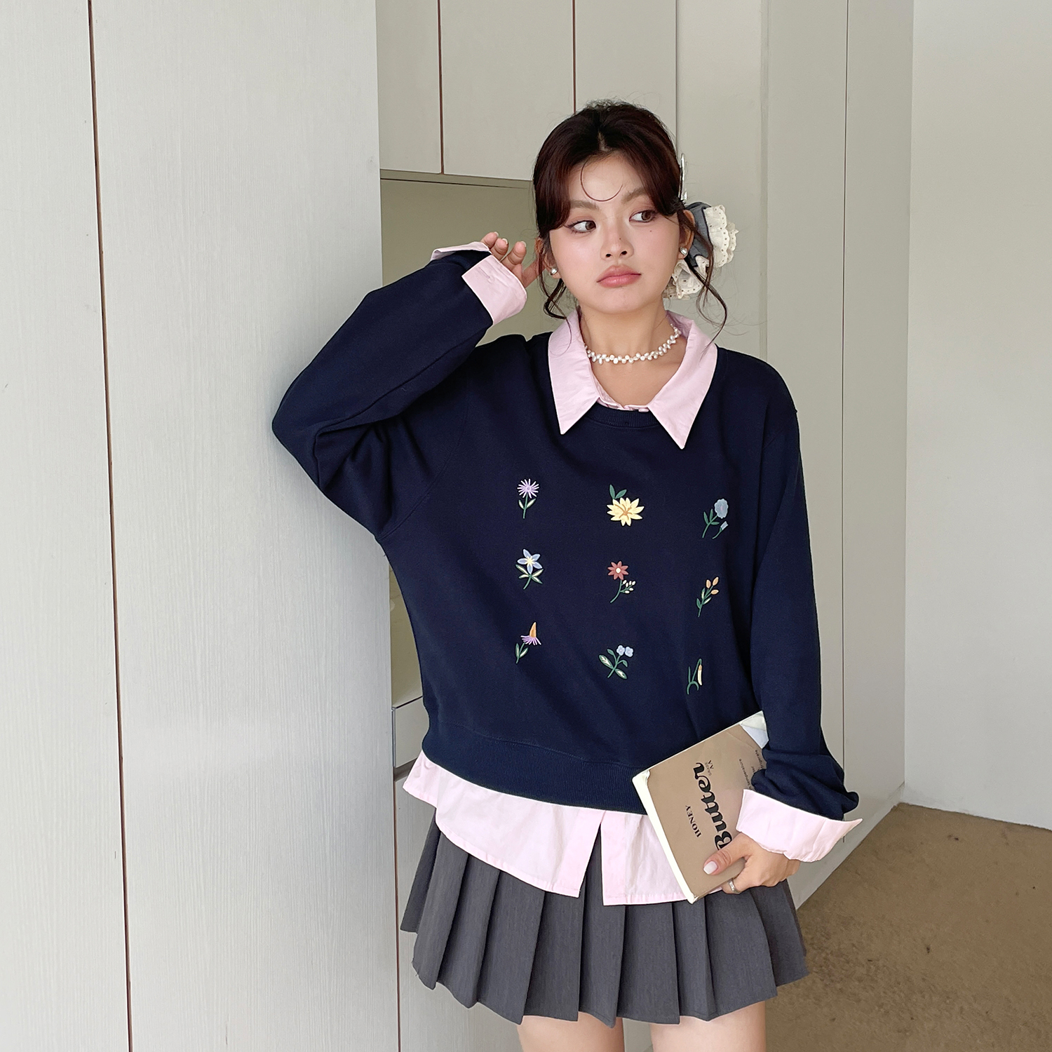 小草宽松定制设计感假两件绝美显瘦卫衣大码女装胖mm花朵刺绣上衣