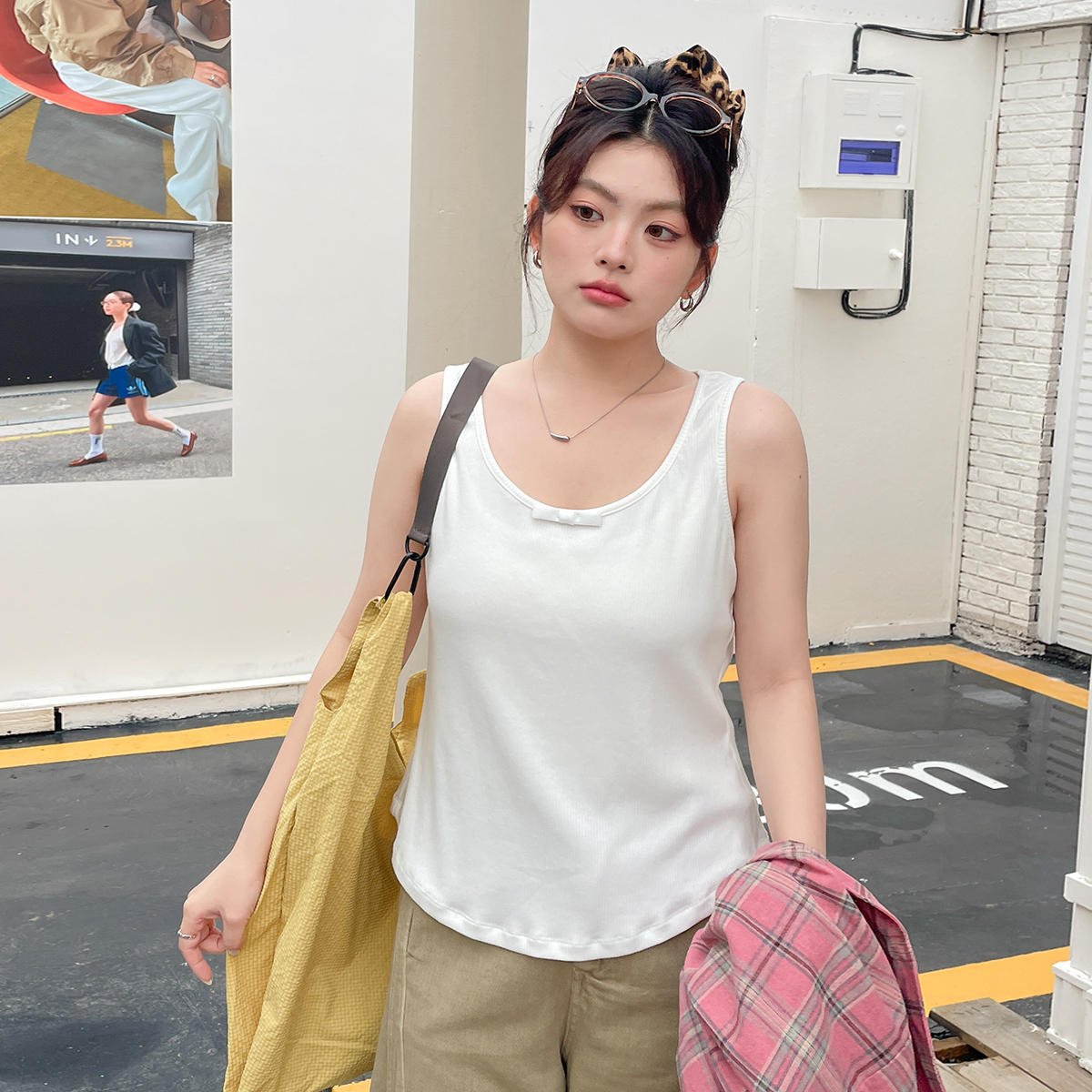 2025春季新款女装奶呼呼吊带背心女内搭大码胖mm小众独特别致上衣