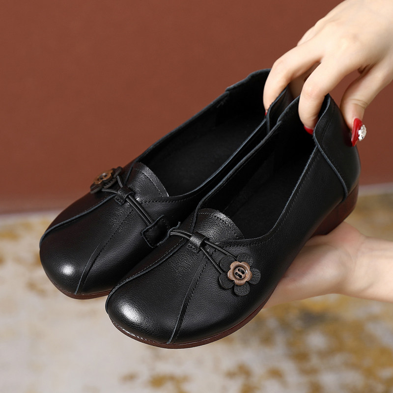 牛筋软底妈妈鞋子中老年真皮软皮女士春秋皮鞋女防滑大码平底单鞋,女鞋,浅口单鞋,淘宝优惠券,粉丝福利购,淘宝优惠卷