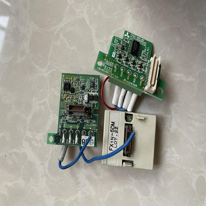 原装正品三菱PLC通讯板FX1N 2N 3U 3G-232/422/485/ USB-BD 5 7DM