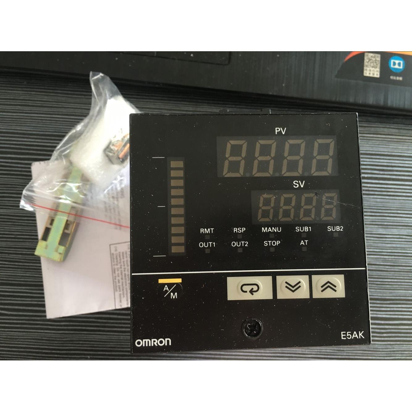 正品温控器E5AK-AA2/AA2-500/AA203FB/PRR202FB/PRR2/AA202/-500