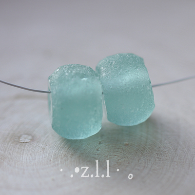 清爽西亚琉璃外贸磨砂半透明diy原材料大孔散珠