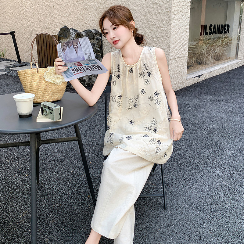 新中式国风刺绣无袖上衣阔腿裤套装女夏季2025新款甜美显瘦两件套,女装套装/套裙,2C103