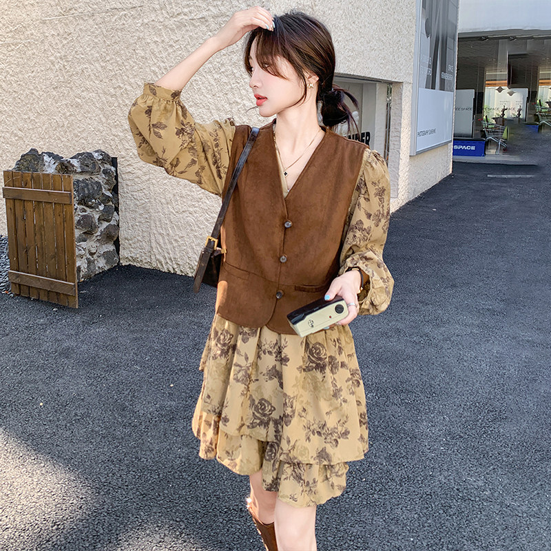 复古碎花连衣裙春秋女2025新款麂皮绒马甲超好看小个子,女装连衣裙,2C103