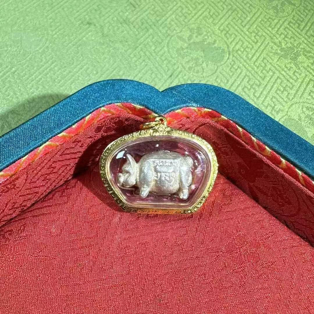泰国佛牌正品 龙婆坤2538 泰国特色
