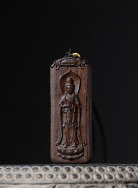 精选沉香木雕刻随形挂件黑翅木车