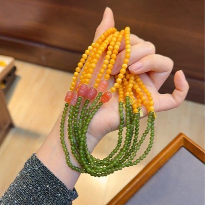 天然鸡油黄花蜡老蜜蜡双圈手串配和田玉双拼设计南红貔貅碧玉手串