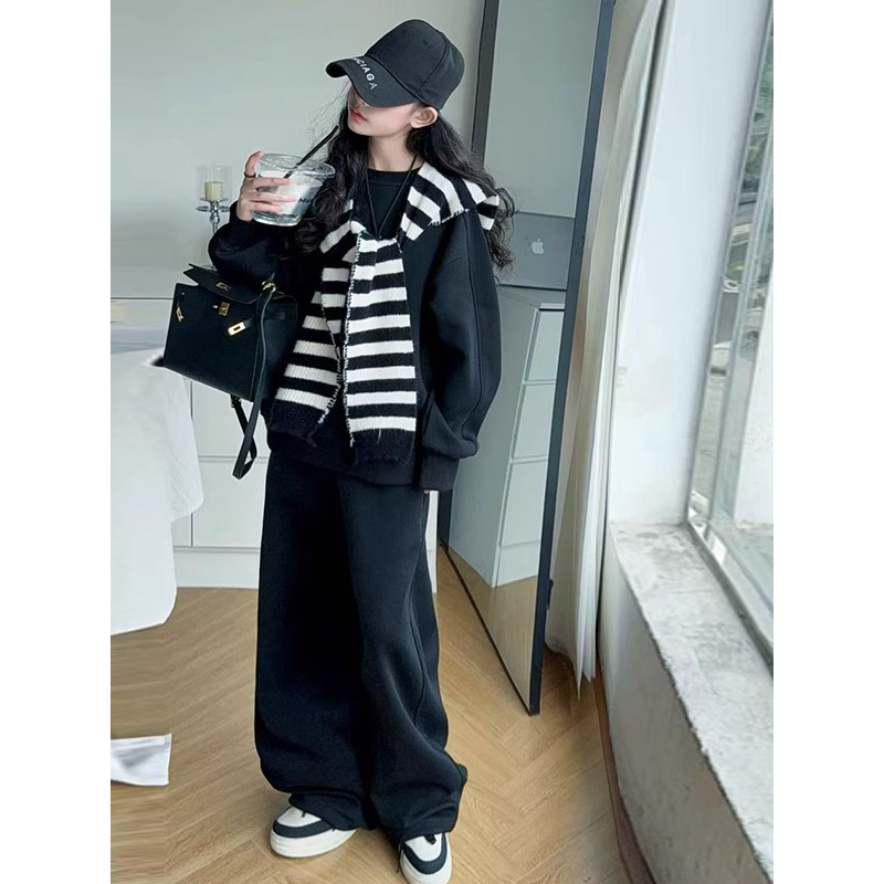 慵懒风毛线针织连帽披肩女秋冬装饰黑白条纹保暖小坎肩