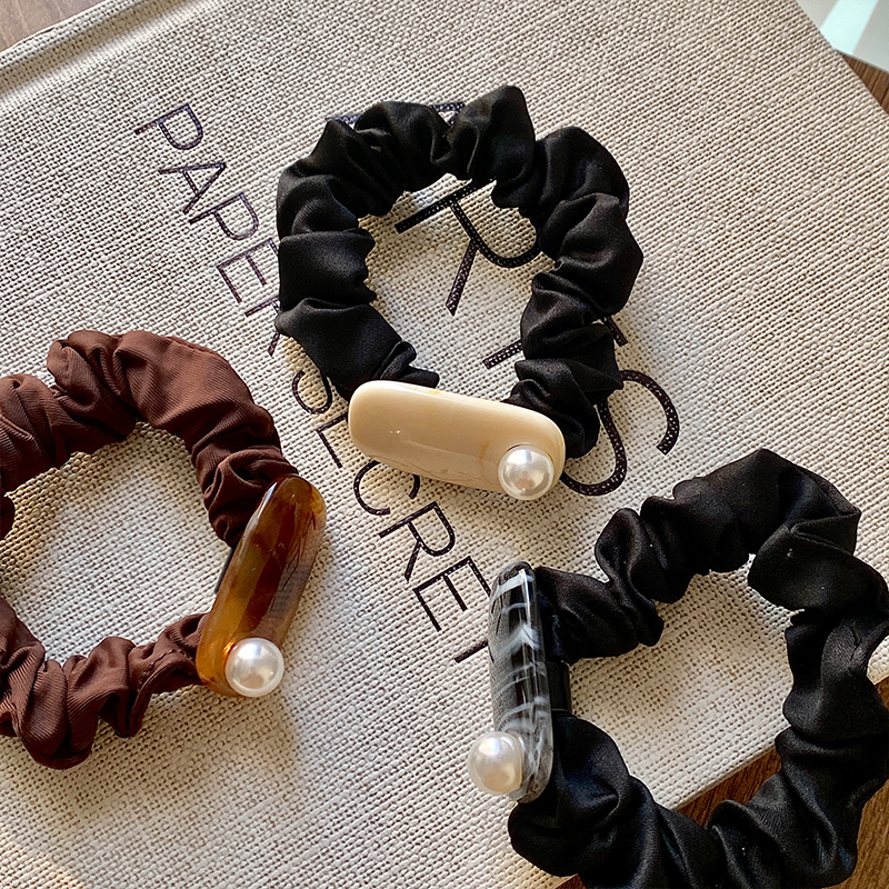 韩版复古大肠发圈2024新款气质橡皮筋女扎头绳秋冬珍珠皮套发饰