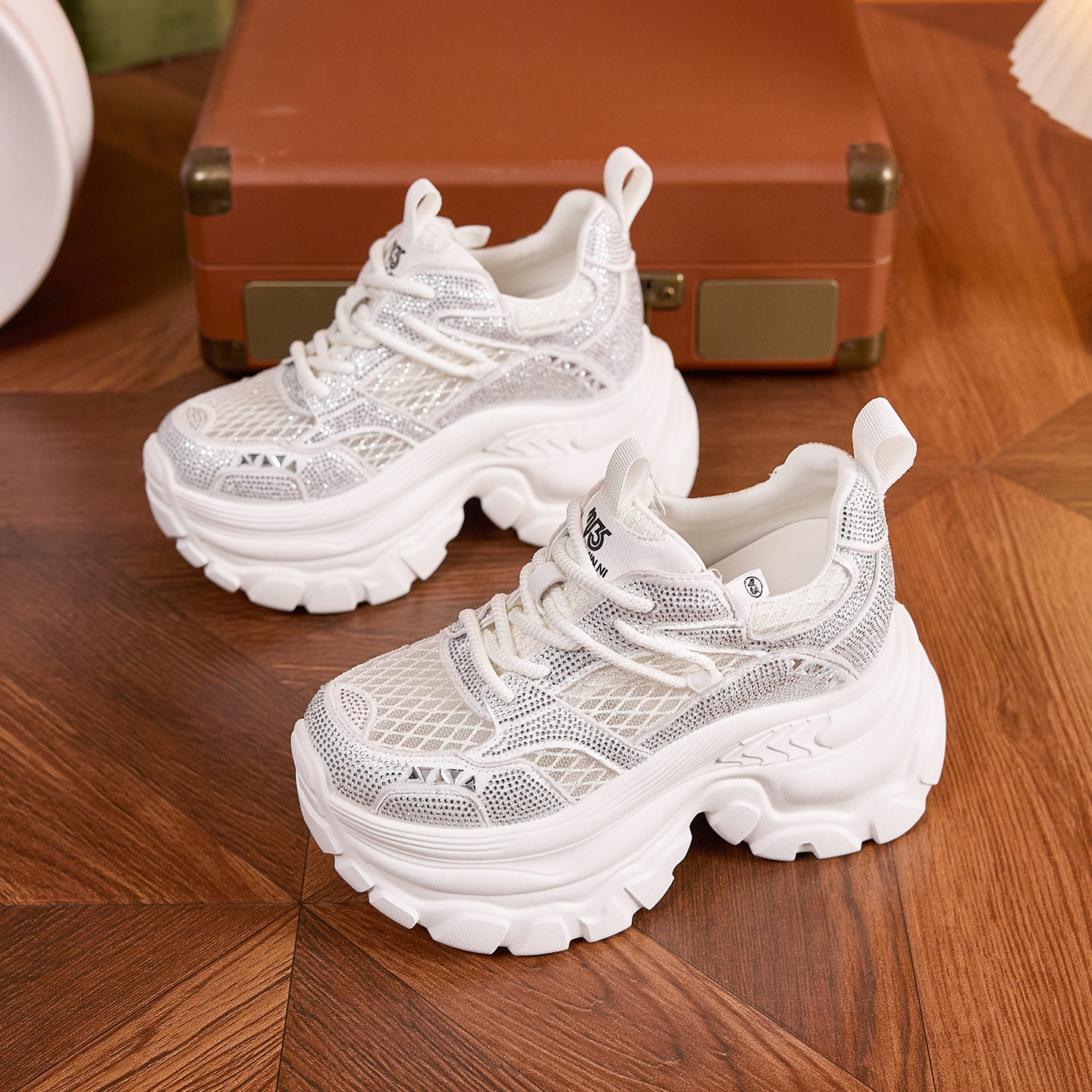 9CM香港正品内增高老爹鞋女2025夏季新款小个子厚底网面运动女鞋