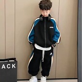 A字母黑色运动套装