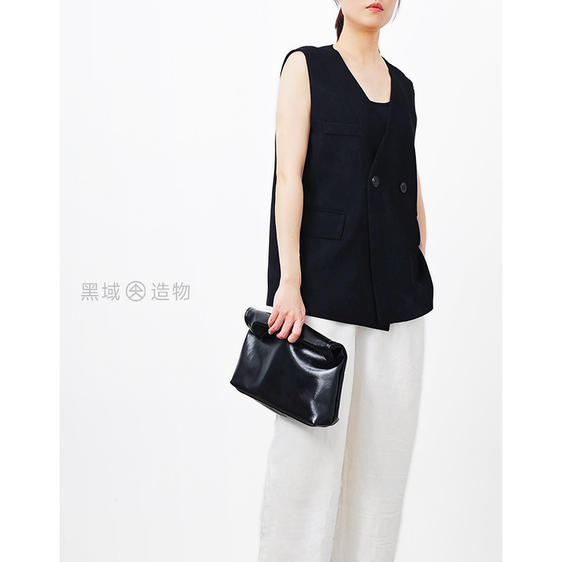 黑域高级感头层牛皮手拿包小众时尚气质宴会包真皮百搭斜挎包便携