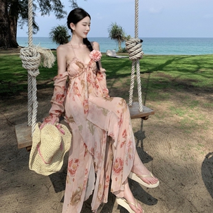 法式性感露背碎花吊带挂脖连衣裙遮手臂仙女夏季海边度假沙滩长裙