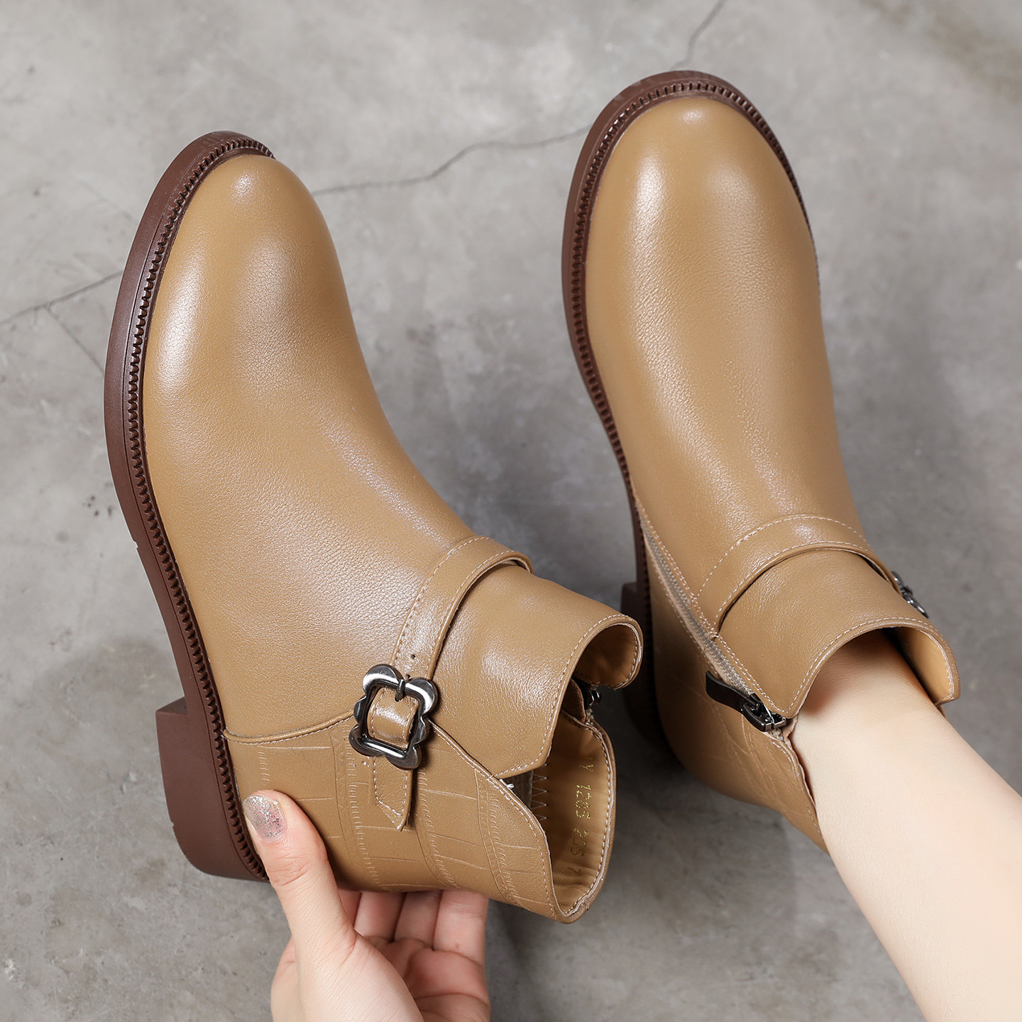 全牛皮妈妈短靴女平底秋冬天女鞋子加绒棉鞋中年舒适软底休闲皮鞋,女鞋,时装靴,淘宝优惠券,粉丝福利购,淘宝优惠卷