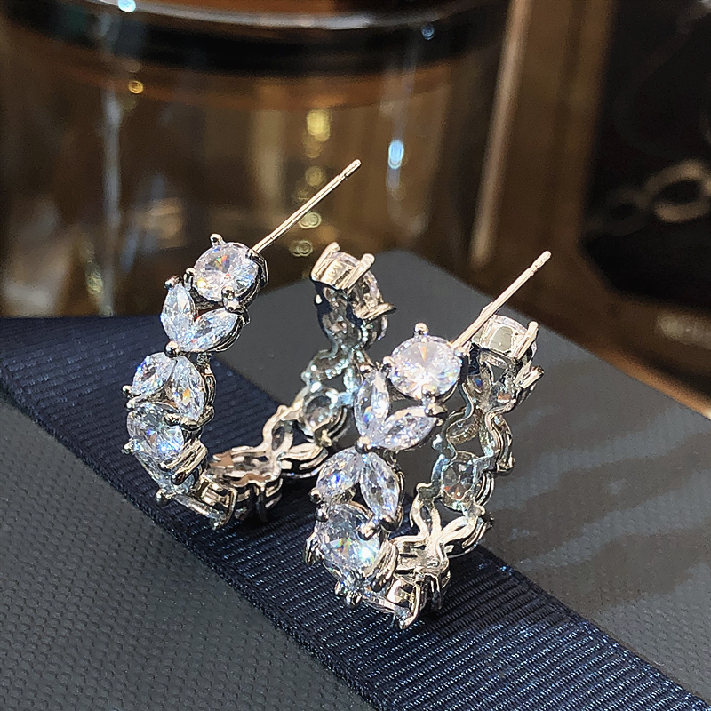 满钻圈圈耳环女小众设计感