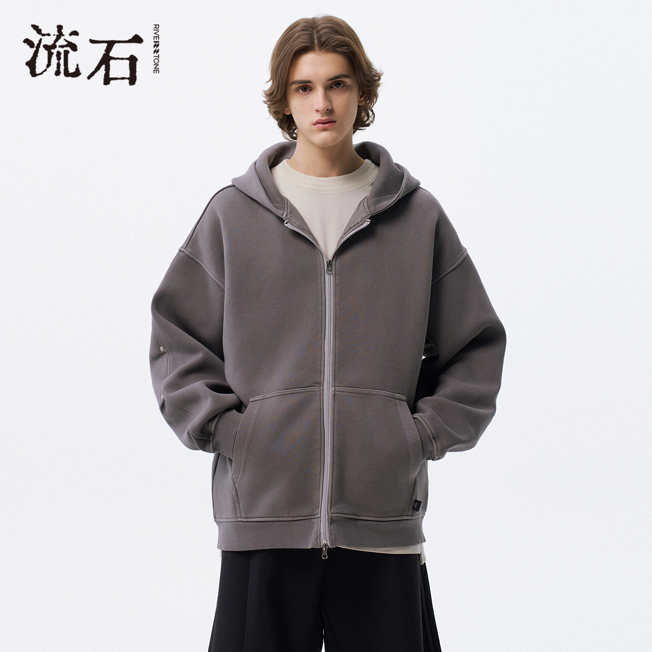 流石男装经典针织拉链外套2025年春季新款男士黑色开襟连帽卫衣潮