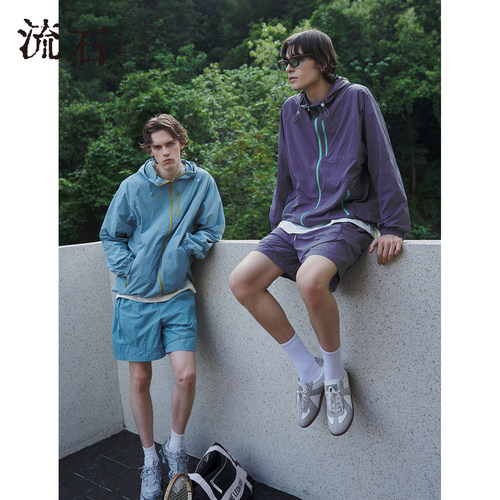 流石男装时尚个性连帽防晒套装潮