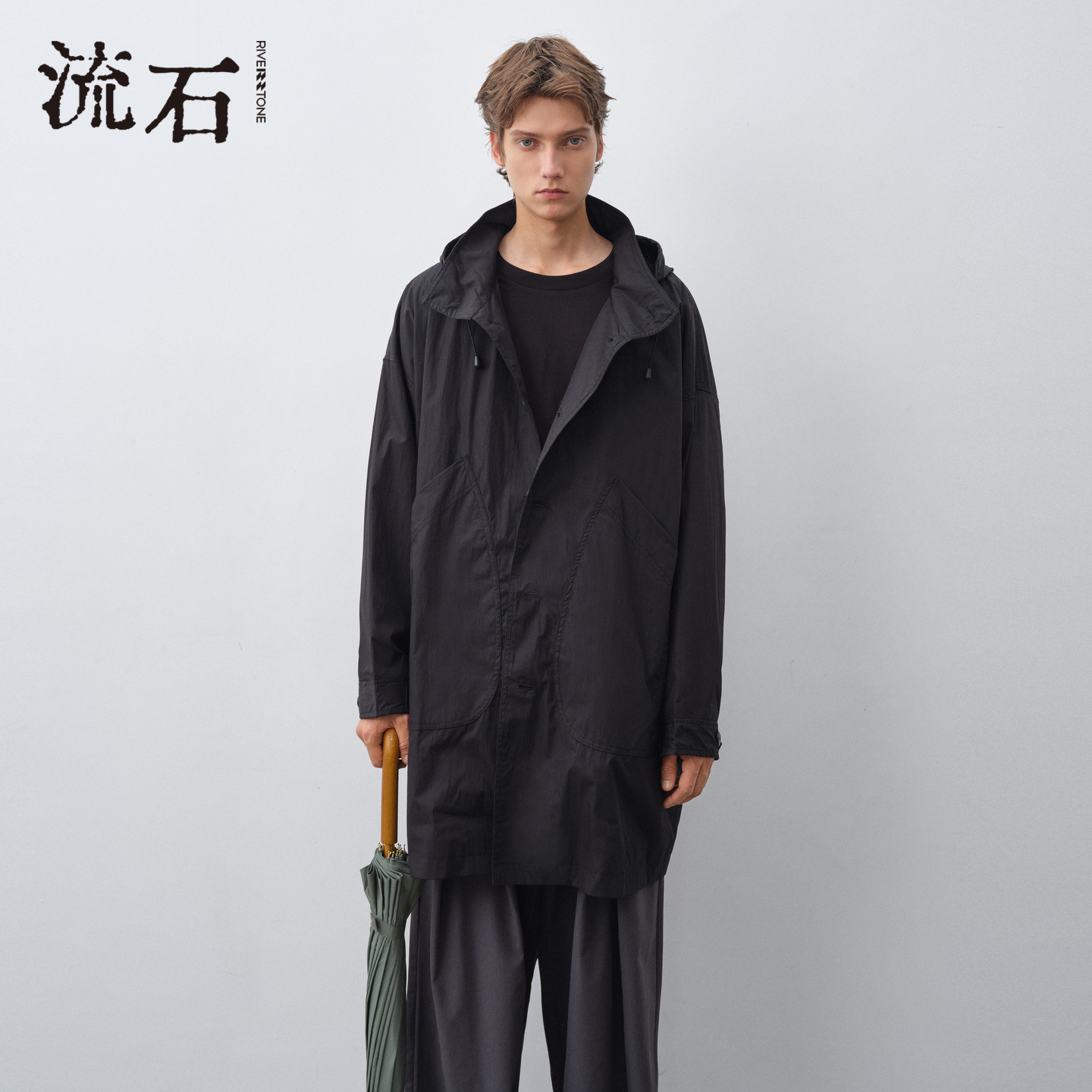 流石男装时尚户外中长款风衣2025年秋季新款男士红色连帽机能外套