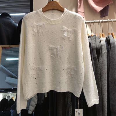 9932秋冬女圆领长袖针织衫毛衣打底衫蝴蝶结钉珠重工上衣早春