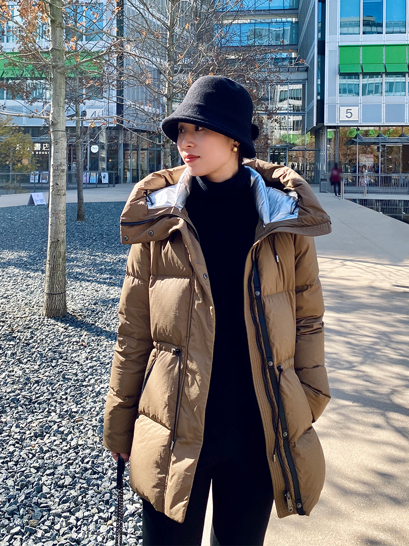 百搭记忆面料中长款鹅绒羽绒服