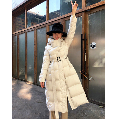 修身显瘦95白鹅绒长款连帽女装