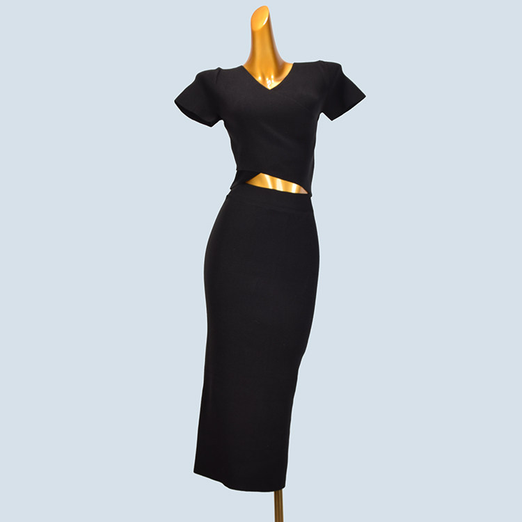 法式v领短袖针织衫女 夏季设计感修身显瘦超短款上衣半身裙两件套