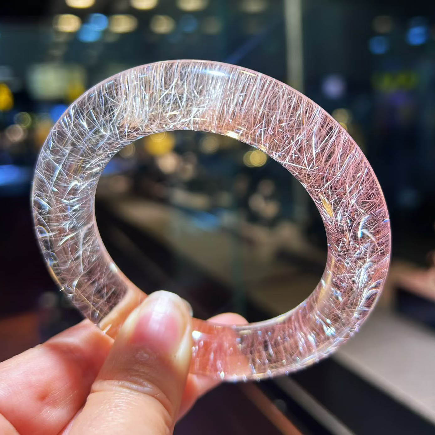 魅晶天然水晶粉兔毛钢丝发手镯