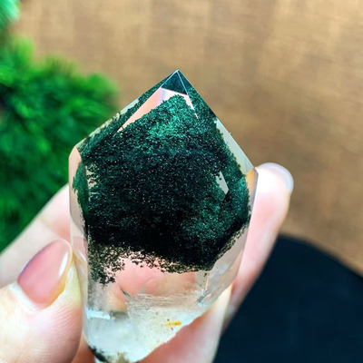 魅晶天然水晶千层金字塔原石摆件