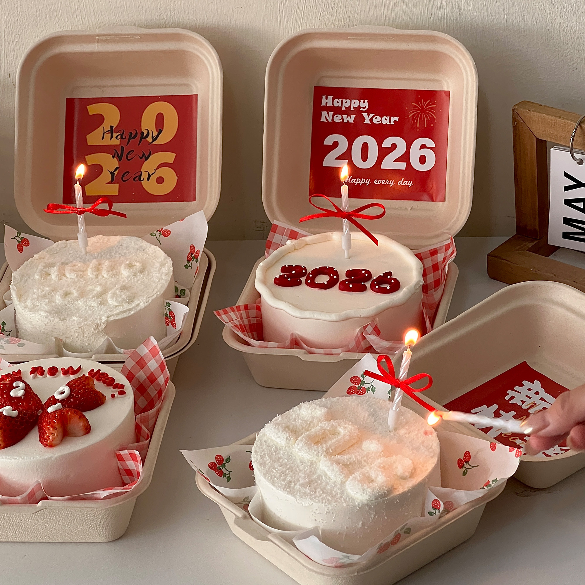 2026新年4寸便当盒蛋糕装饰除夕夜跨年快乐贴纸甜品包装打包盒子,节庆用品/礼品,节日装扮用品,淘宝优惠券,粉丝福利购,淘宝优惠卷