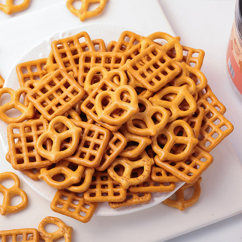 网格饼干烘焙蛋糕装饰摆件甜品杯装饰蝴蝶型碱水饼干生日派对装扮