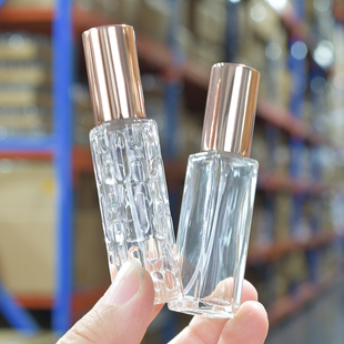 5ml6ml10ml20ml新品香水分装瓶便携按压式喷雾瓶小样玻璃空瓶神器