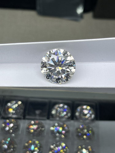 河南钻石商丘人工钻石合成钻圆形钻D色裸钻火彩能过测钻笔