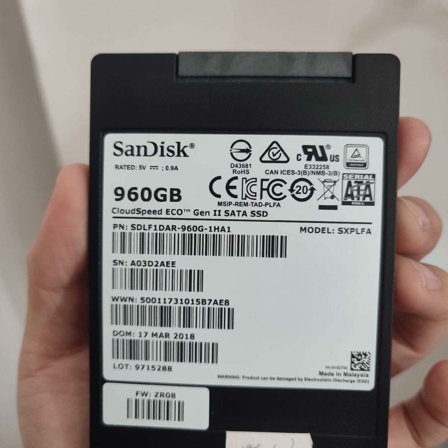 议价闪迪云盘  960G SDLF1DAR-960G-1HA1