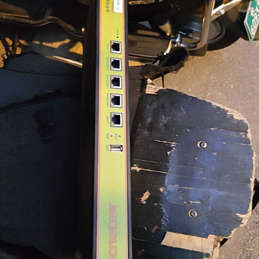 议价企业全千兆防火墙路由器安网R900G一台，