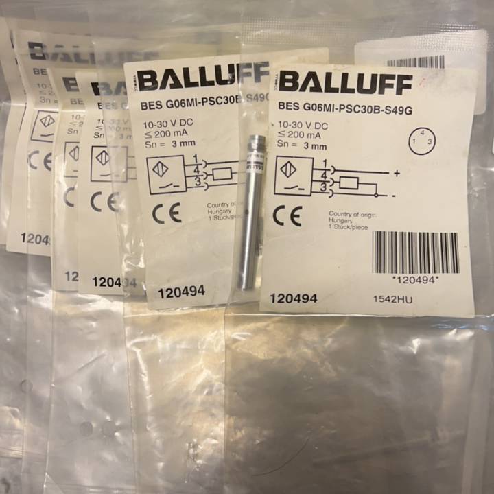 议价巴鲁夫 120494 BES G06MI-PSC30B-S4