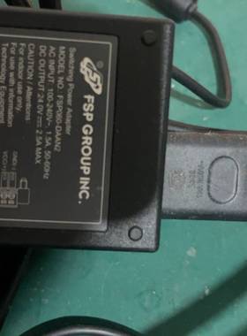议价FSP060-DAAN2电源适配器24V2.5A绿色