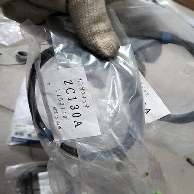 议价传感器日本产传感器ZC130A，公司闲置的，有4个
