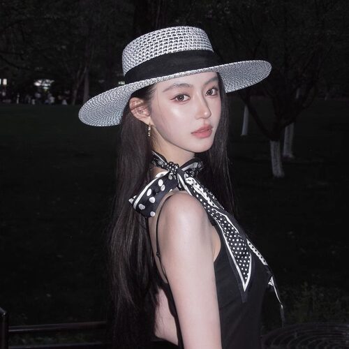 法式小香风镂空平顶草帽女夏季优雅礼帽大帽檐出游度假防晒遮阳帽