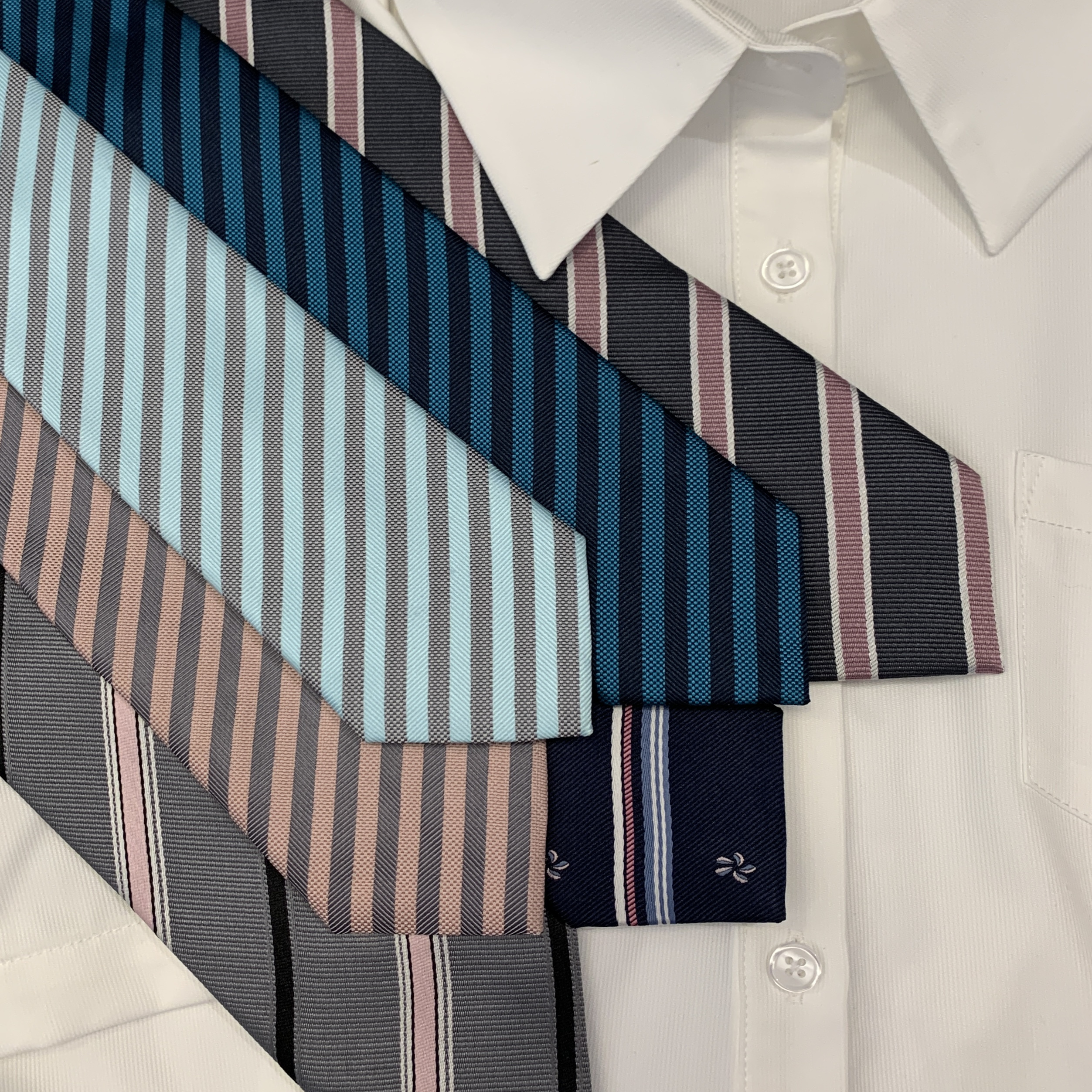 本治高等原创条纹领带*