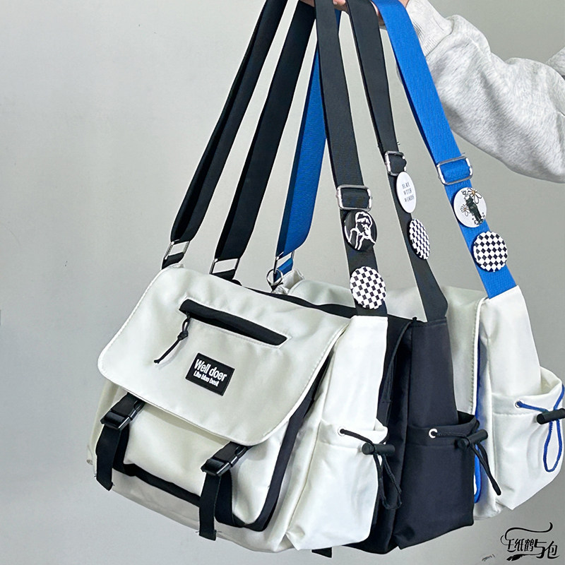 新款邮差包女学生大容量工装风日系斜挎包男韩版复古百搭单肩包潮