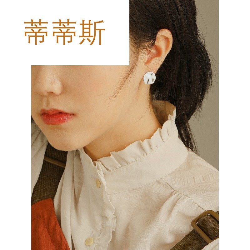 沈太太S925银日韩国气质个性大银圆片自然表面耳钉少女夸张耳饰品