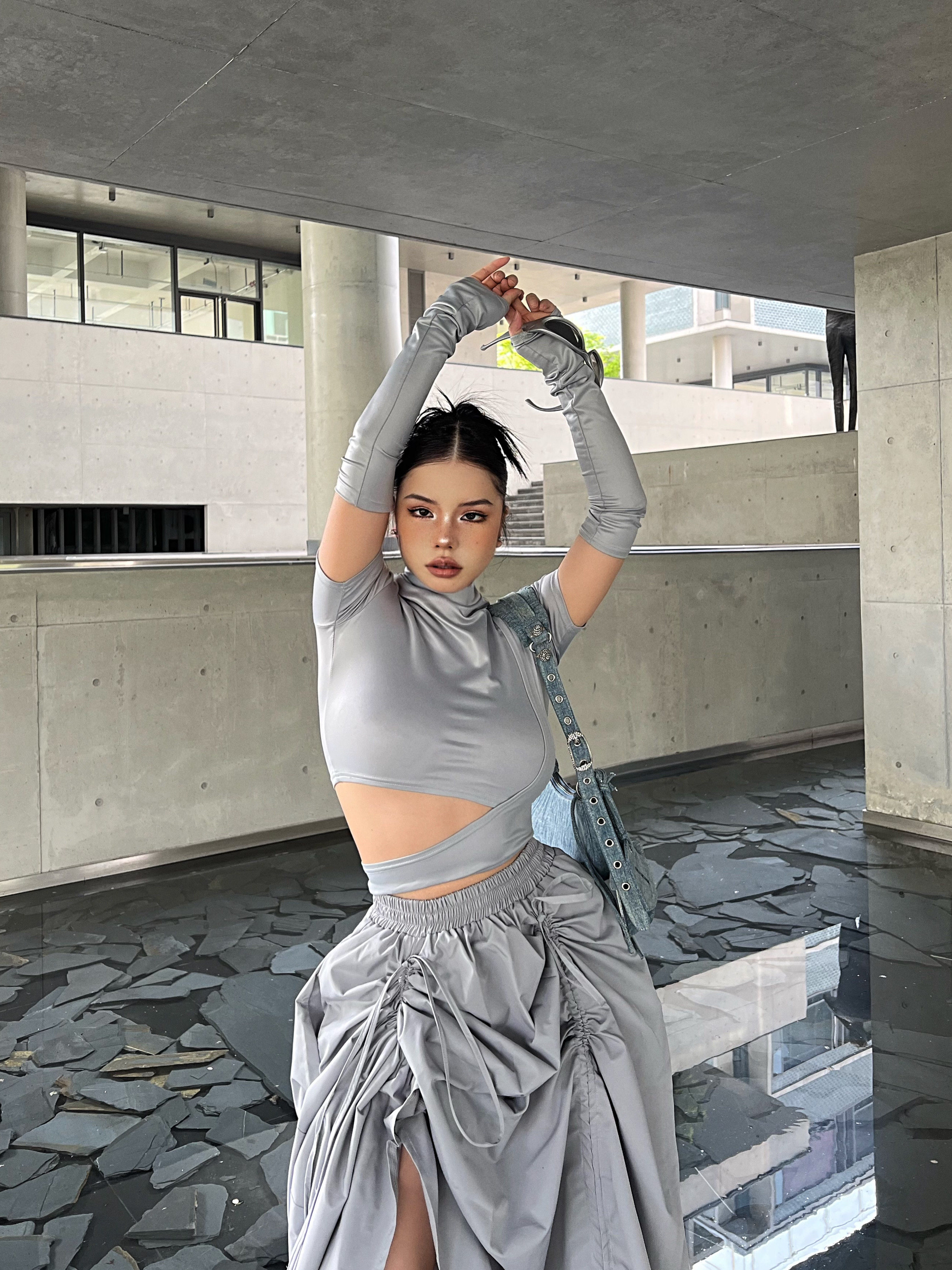 短袖欧美常规压光女性感
