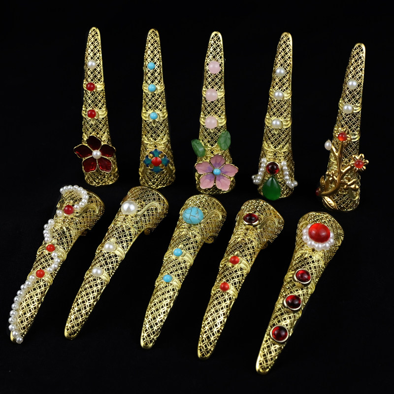 古风皇后贵妃指甲套古装宫廷仿花丝护甲摄影演出清代娘娘假指甲